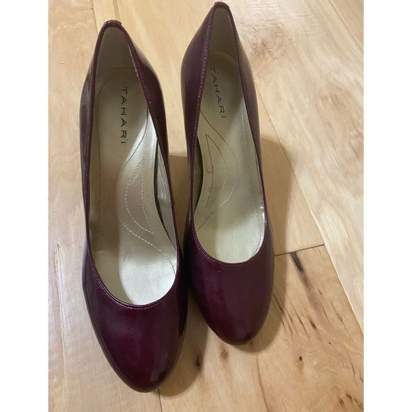 Tahari Shoes - - Tahari Carol burgundy heel in good pre loved condition. Size 7M